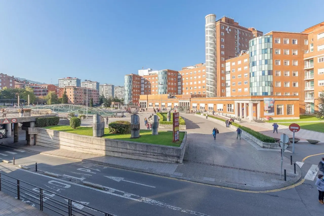 Cruces Metro Rooms Barakaldo Guest house